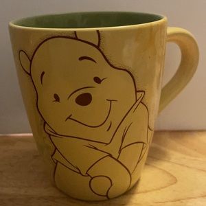 Disney Store Exclusive Winnie the Pooh mug 16oz
